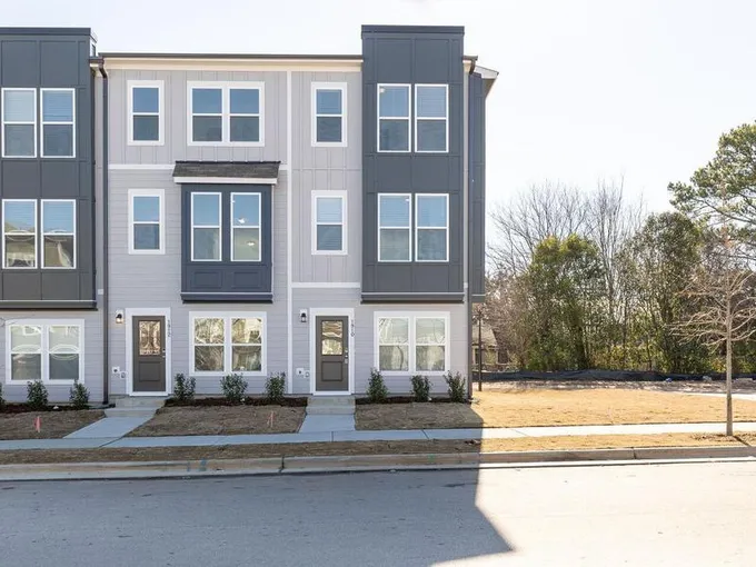 1910 Robin Hl Lane, Raleigh, NC 27610 for Rent