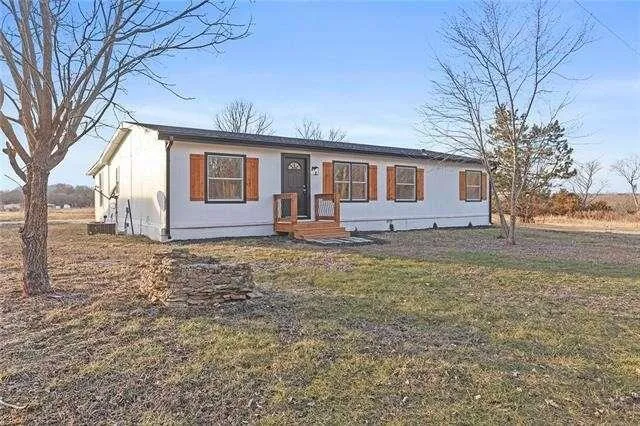 26307 W 391st Street, Fontana, KS 66026  623985090 for Sale