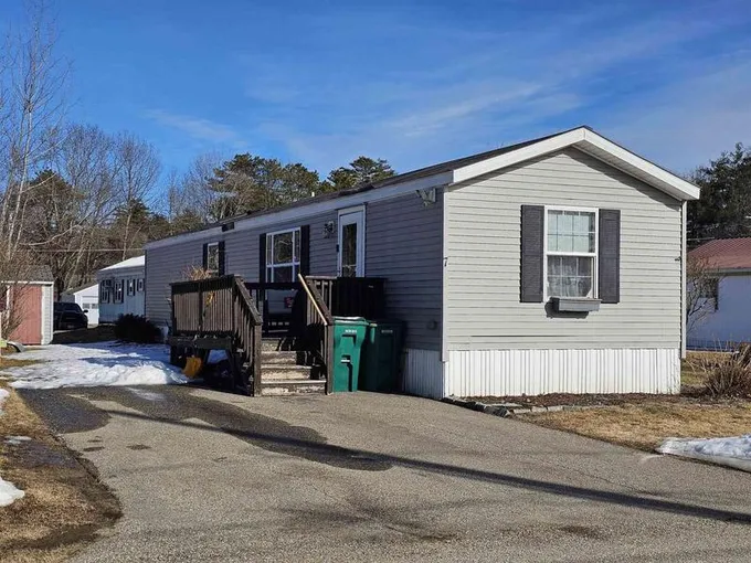 7 Kenwater Avenue, Rochester, NH 03876  624547227 for Sale