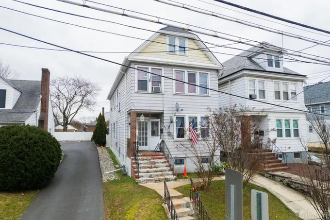 376 LIVINGSTON AVE, New Brunswick, NJ 08901 Multi Family For Sale  MLS# 2407674R