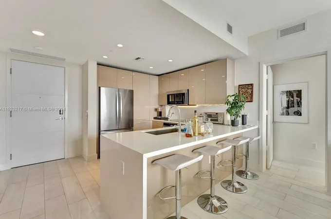 2000 Metropica Wy #1906, Sunrise, FL 33323 - MLS A11523217 for Rent