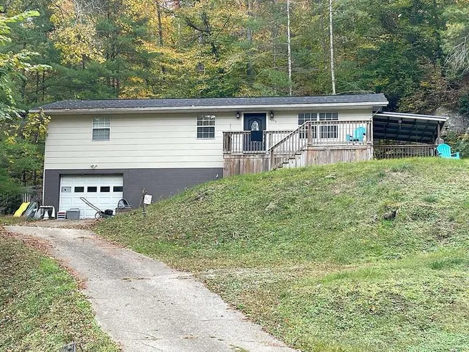 Howells Mill Rd, Ona, WV 25545  624438118 for Sale