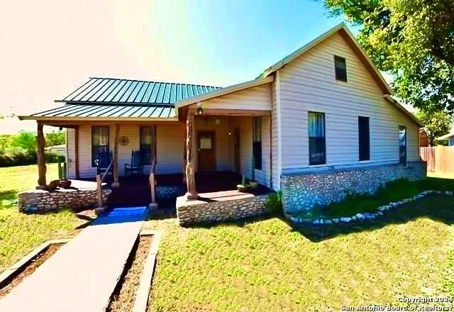 221 N 12th St, Junction, TX 76849 for Sale