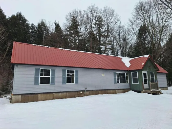 35 PECOR RD, Charlestown, NH 03603 Mobile Home For Sale  MLS# 4982883
