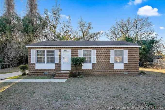5550 LIVINGSTON DR, Fayetteville, NC 28311 Single Family Residence For Sale  MLS# 719094
