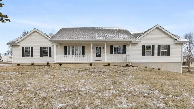 84 Fox Drive, Farmington, MO 63640 for Sale