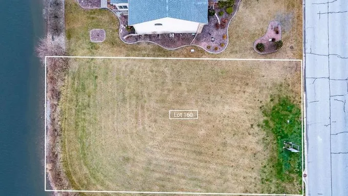10360 Doubletree Drive South, Crown Point, IN 46307 for Sale