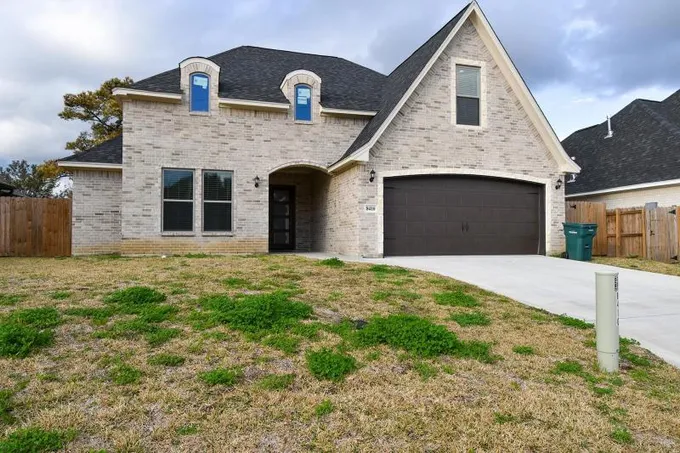 8410 Vaquero Dr, Beaumont, TX 77713 for Sale