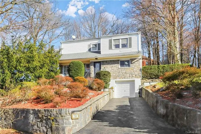 50 PARKWAY CIR, Scarsdale, NY 10583 Single Family Residence For Sale  MLS# H6288489