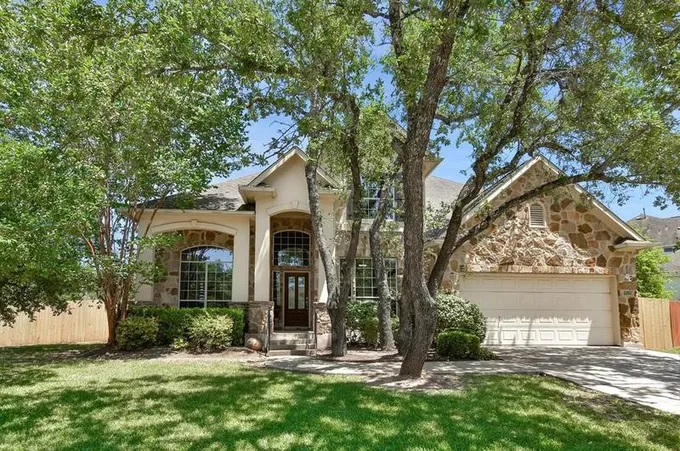 2529 Lipizzan Dr, Austin, TX 78732 - MLS 8121750 for Sale