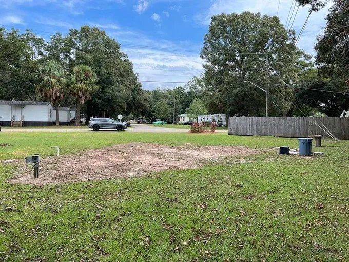 56 Manor Street, Dothan, AL 36303  623748093 for Rent