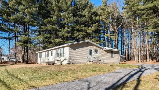 Willsboro, Esinteraction County, NY House for sale Property ID: 418554867