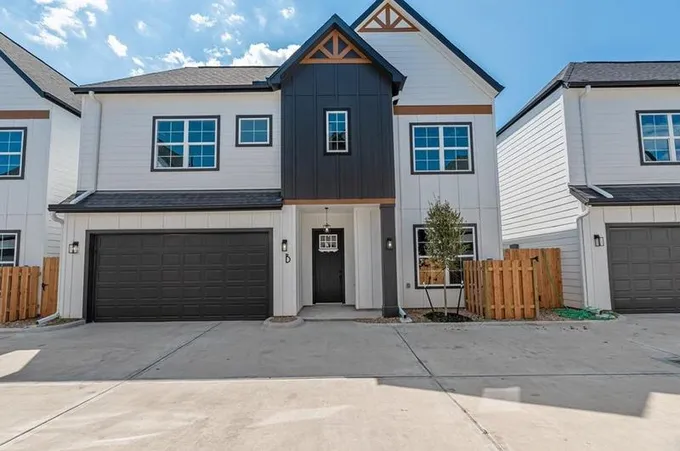 305 Blueberry St #B, Houston, TX 77018 - MLS 20159482 for Sale