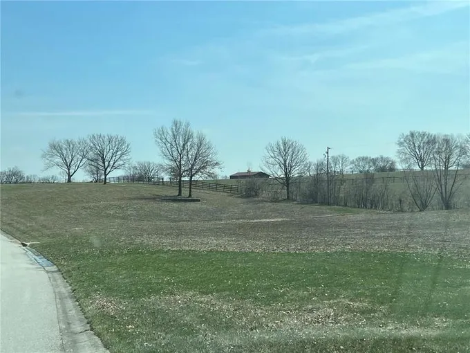 11825 Northeast 146th Street, Liberty, MO 64068 for Sale