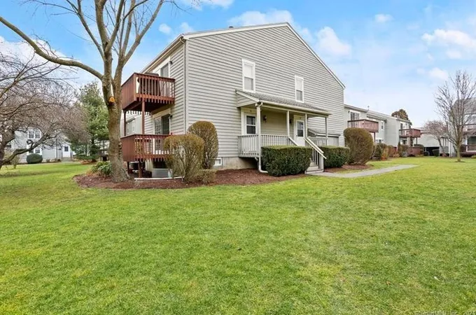 91 Ferry Ct #91, Stratford, CT 06615 - MLS 170621292 for Sale