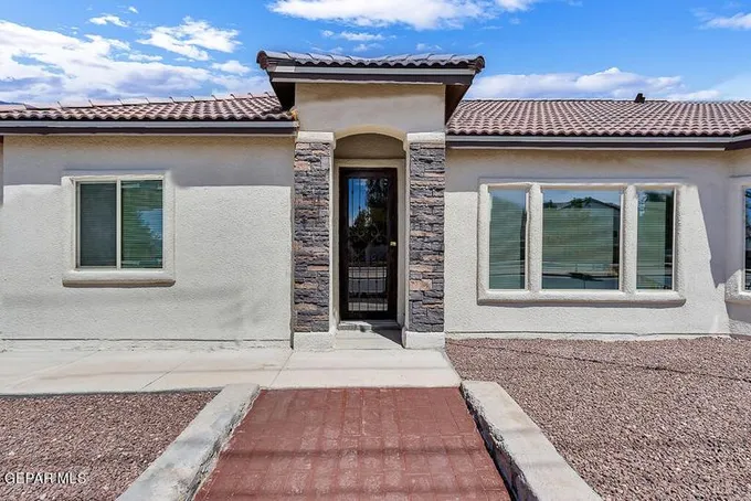 248 Dora Baltea Place, Horizon City, TX 79928 for Sale