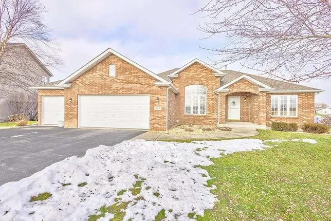 383 Red Fox, DAVIS JUNCTION, IL 61020  622226127 for Sale