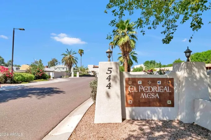 544 N Alma School Rd #4, Mesa, AZ 85201 - MLS 6654899 for Sale