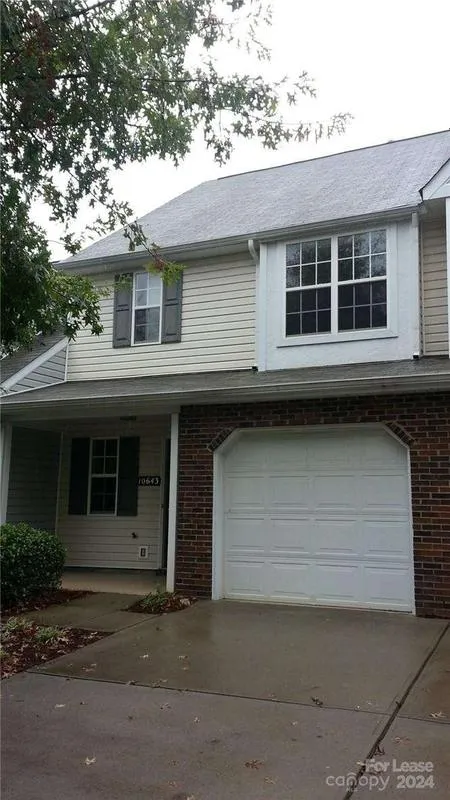 10643 Greyhound Drive, Charlotte, NC 28269  624517002 for Rent