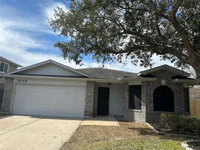 18139 Noble Forest Dr, Humble, TX 77346 for Sale