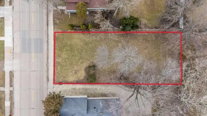 BOWEN Street, Oshkosh, WI 54901  624298365 for Sale
