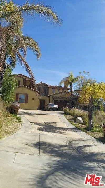12042 Creekview Rd, Granada Hills, CA 91344 - MLS 24-354523 for Sale