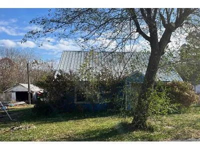 Green St for Sale