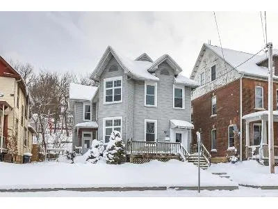 Kaufmann Ave for Sale