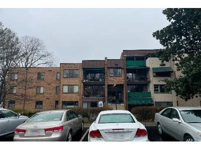 Regency Woods Rd Apt 104 for Sale