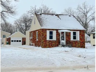 W Clark St for Sale