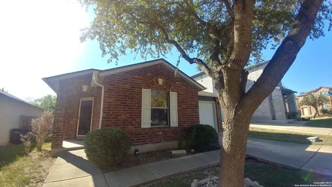 6 Adkins Ridge, San Antonio, TX 78239 for Rent