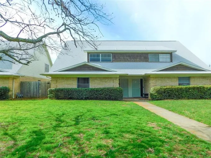 2408 Bernard St, Denton, TX 76205 for Rent