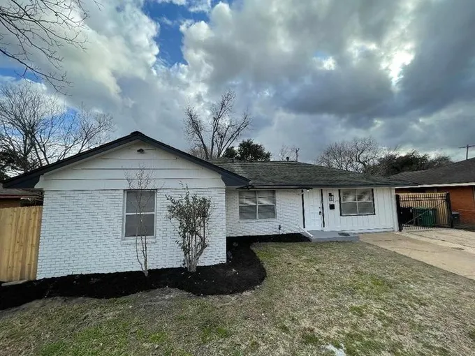 4310 Howcher St, Houston, TX 77047 for Sale