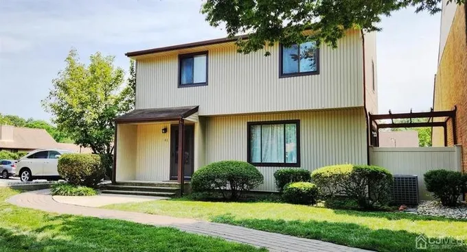 East Brunswick, Middleinteraction County, NJ House for sale Property ID: 417109550