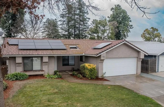 5085 West Paul Avenue, Fresno, CA 93722 for Sale