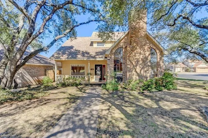 8100 Foxhound Trl, Austin, TX 78729 for Sale