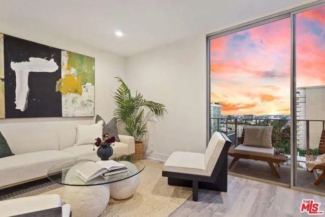 100 S Doheny 1011, Los Angeles CA 90048 for Sale