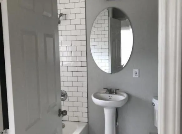 1431 Lipscomb St - Fort Worth, TX 76104 - Home For Rent