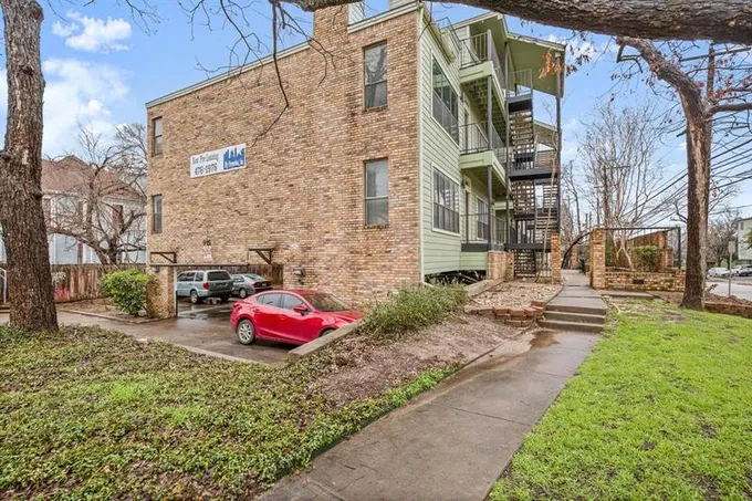 /2 St #302, Austin, TX 78705 for Sale