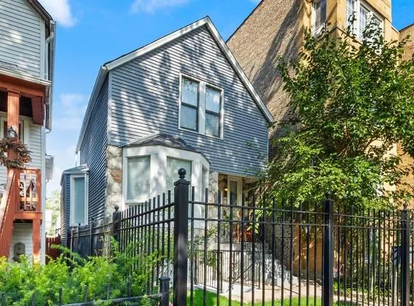 3120 North Kimball Avenue - Chicago, IL 60618 - Home For Rent