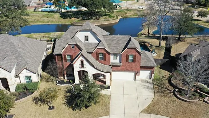 22702 Wilbur Ln, Tomball, TX 77375 for Sale