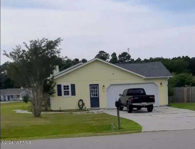Hubert, Onslow County, NC House for sale Property ID: 418808108
