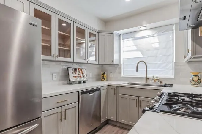 1807 Camden Ave #3, Los Angeles, CA 90025 - MLS NDP2400656 for Sale