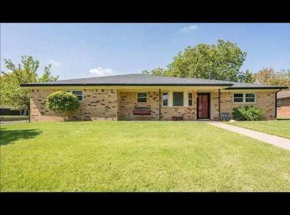 5122 Shawnee Trail - Amarillo, TX 79109 - Home For Rent