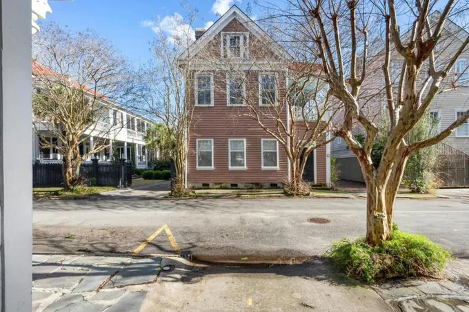 18 SAVAGE ST APT B, Charleston, SC 29401 Single Family Residence For Sale  MLS# 24002565