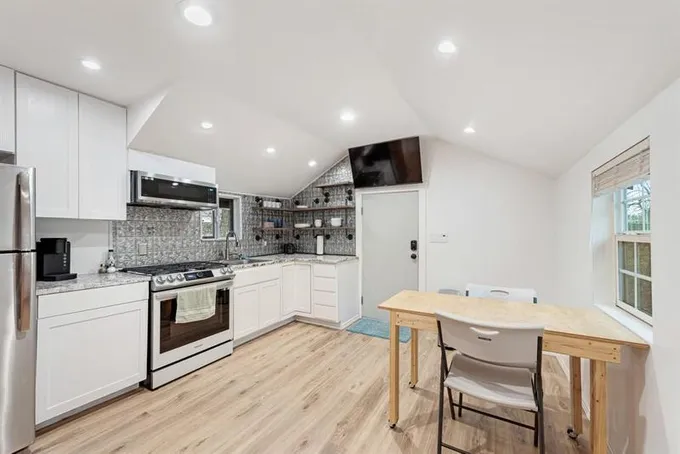 307 E Sanford St, Arlington, TX 76011 for Sale