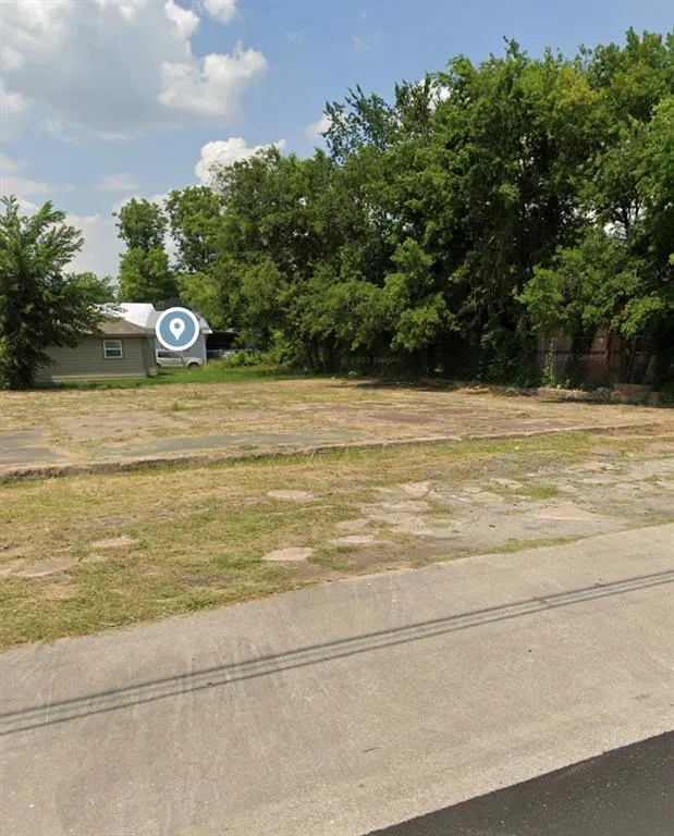 3424 Lee St, Greenville, TX 75401 for Sale