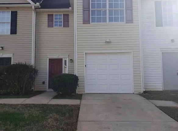 1871 Carrington Dr - Griffin, GA 30224 - Home For Rent