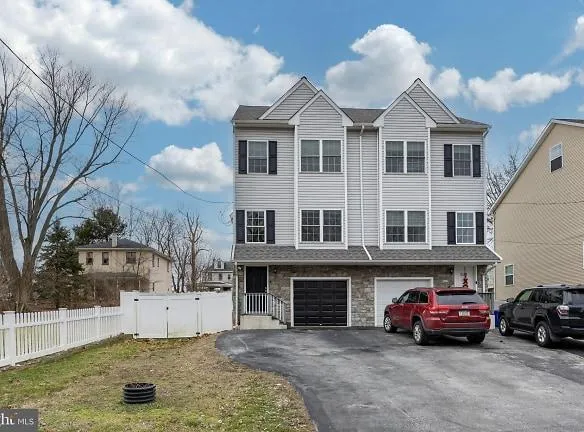 622 Fulton St - Conshohocken, PA 19428 - Home For Rent