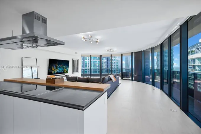 1000 Brickell Plaza, Unit 4202, Miami, FL 33131 for Sale